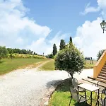 Casa de Férias Appealing In Collesalvetti With Garden Nugola