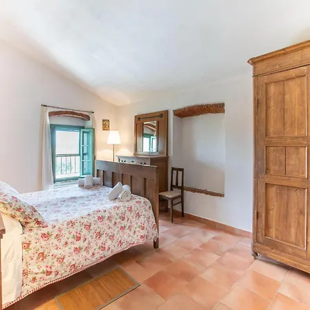 Appealing In Collesalvetti With Garden * Nugola