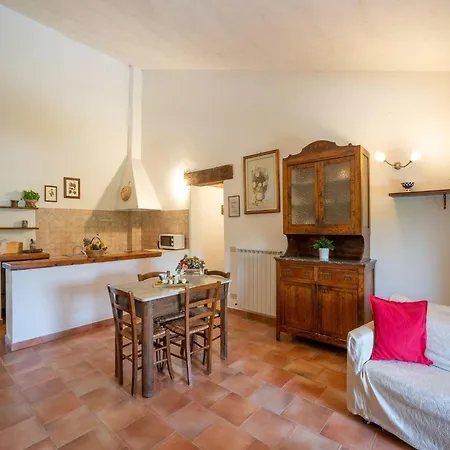 Appealing In Collesalvetti With Garden Holiday home *