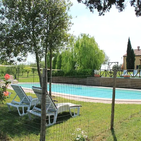 Appealing In Collesalvetti With Garden Nugola