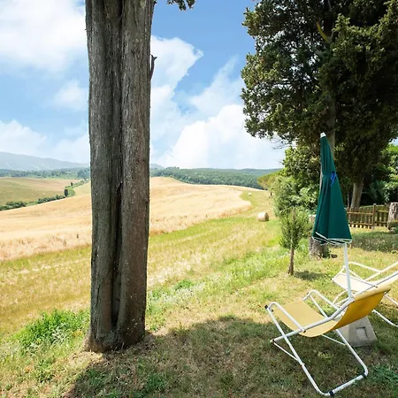 Holiday home Appealing In Collesalvetti With Garden *