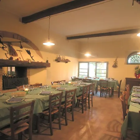 Appealing In Collesalvetti With Garden Nugola